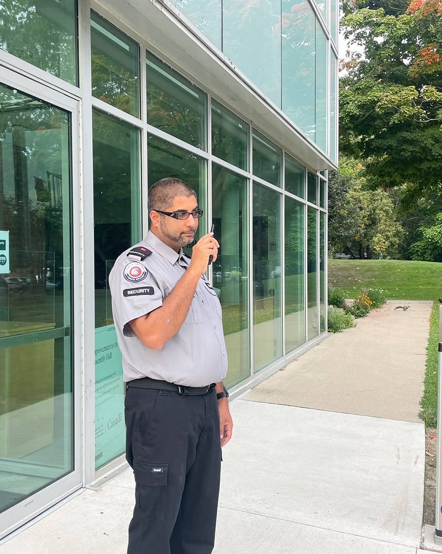 retail security guard service